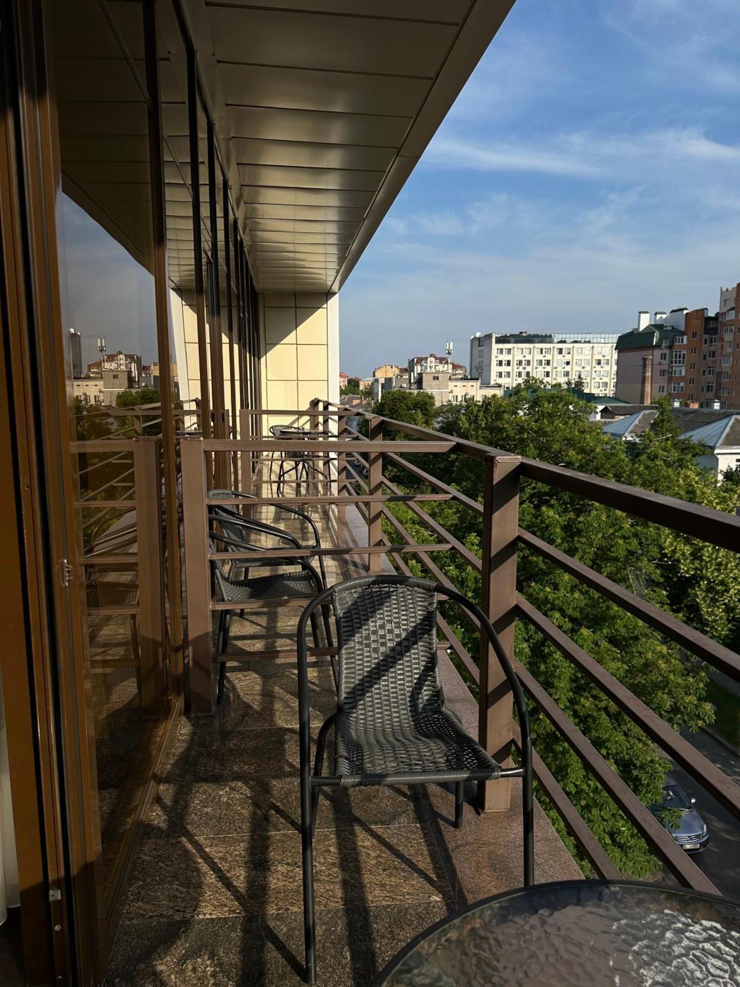 Hotel Atmosphere Poltava Exterior foto